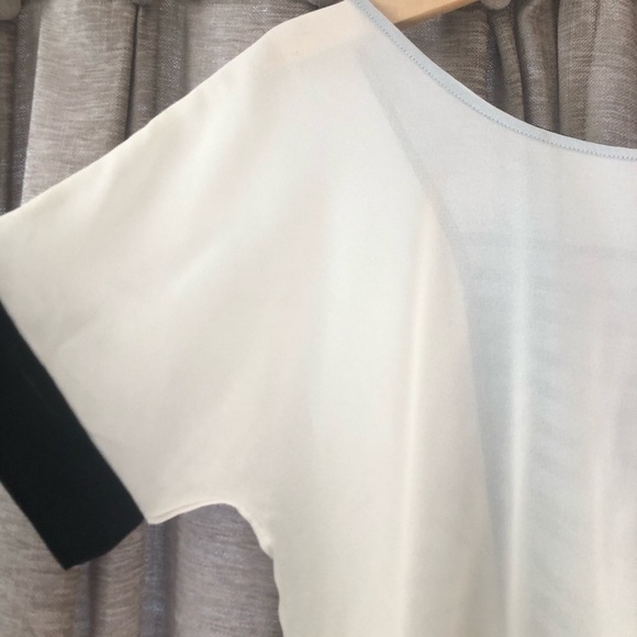 Ya Los Angeles White and Black Open Back Top - Picture 2 of 8